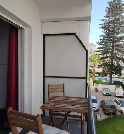 Centrally Located Studio In 2h Apartment Nerja
